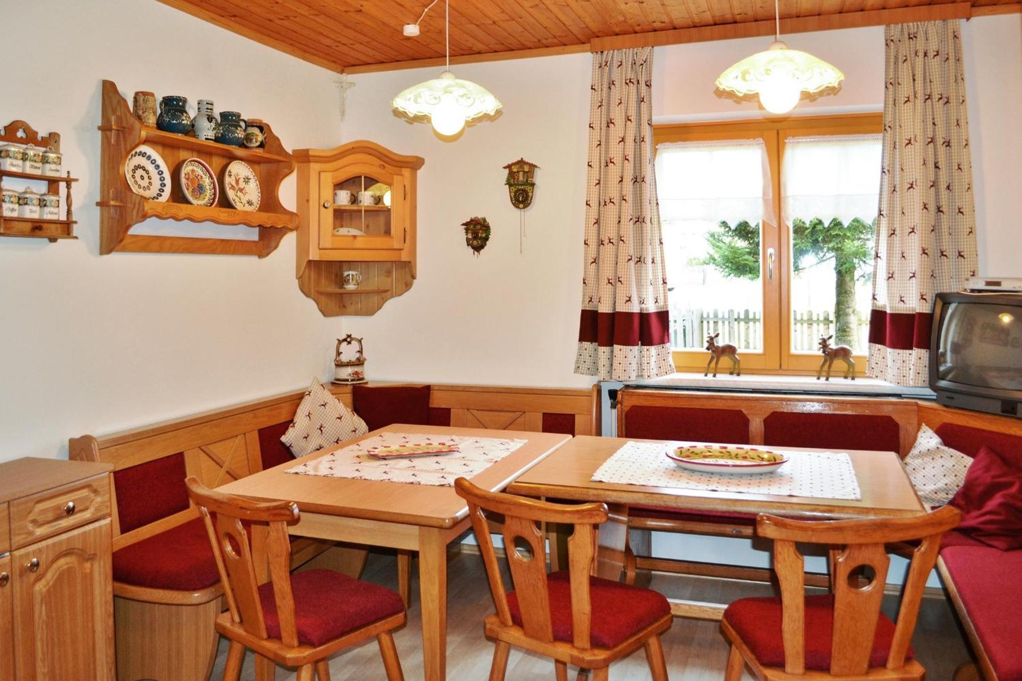 Charming House In Pruggern, Mountain View Villa Стая снимка